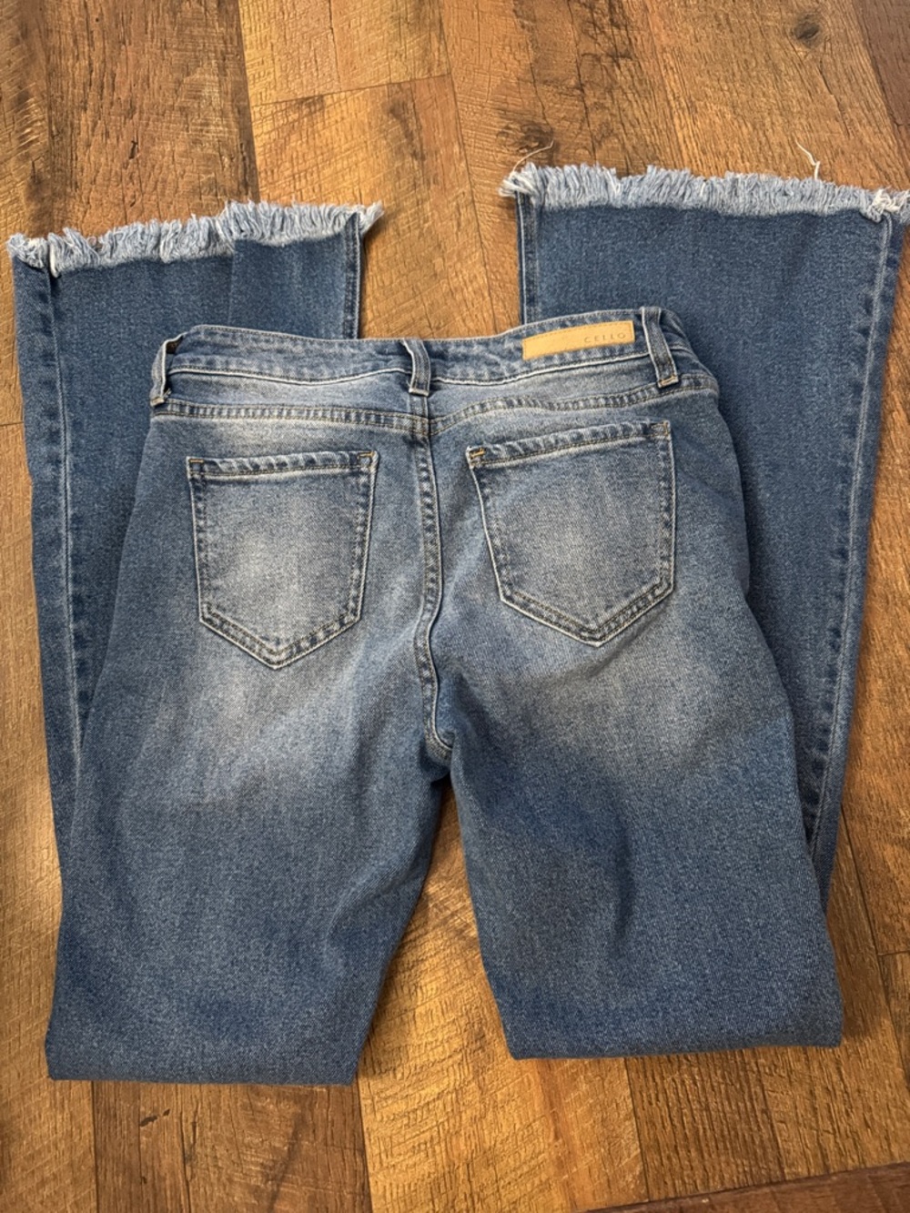 Cello Jeans - Picture 2 of 2